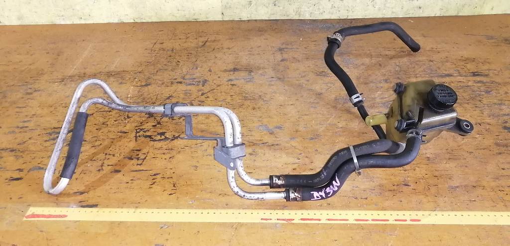 шланг гидроусилителя Mazda Demio