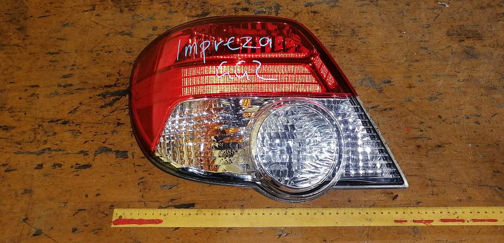 стоп-сигнал Subaru Impreza