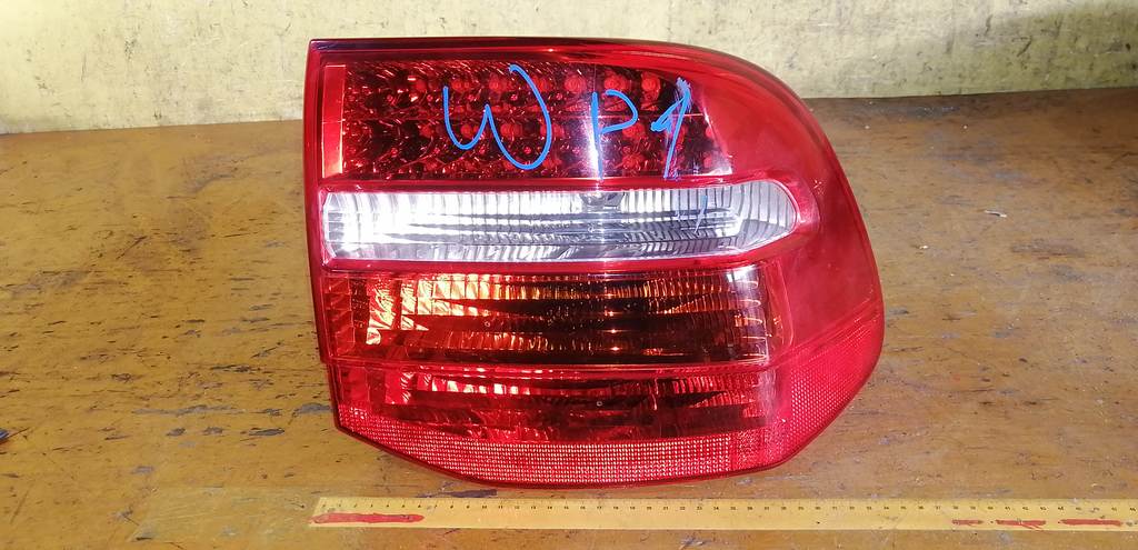 стоп-сигнал Porsche Cayenne