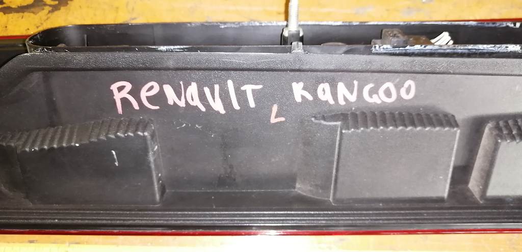 стоп-сигнал Renault Kangoo