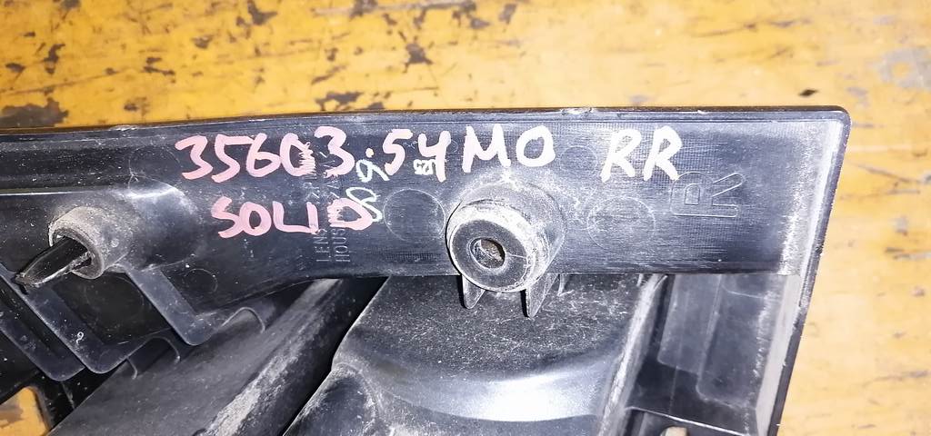 стоп-сигнал Suzuki Solio