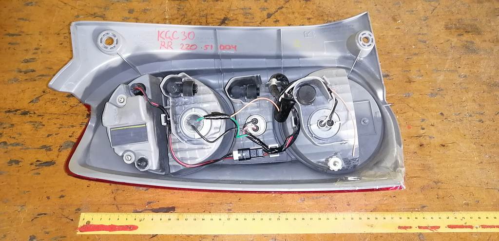 стоп-сигнал Toyota Passo