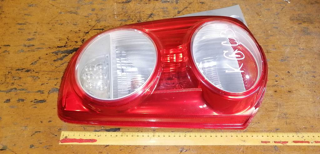 стоп-сигнал Toyota Passo