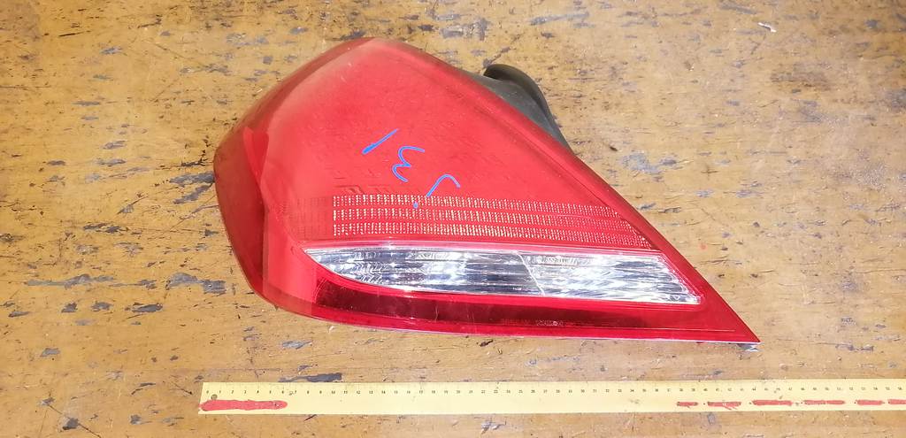 стоп-сигнал Nissan Teana