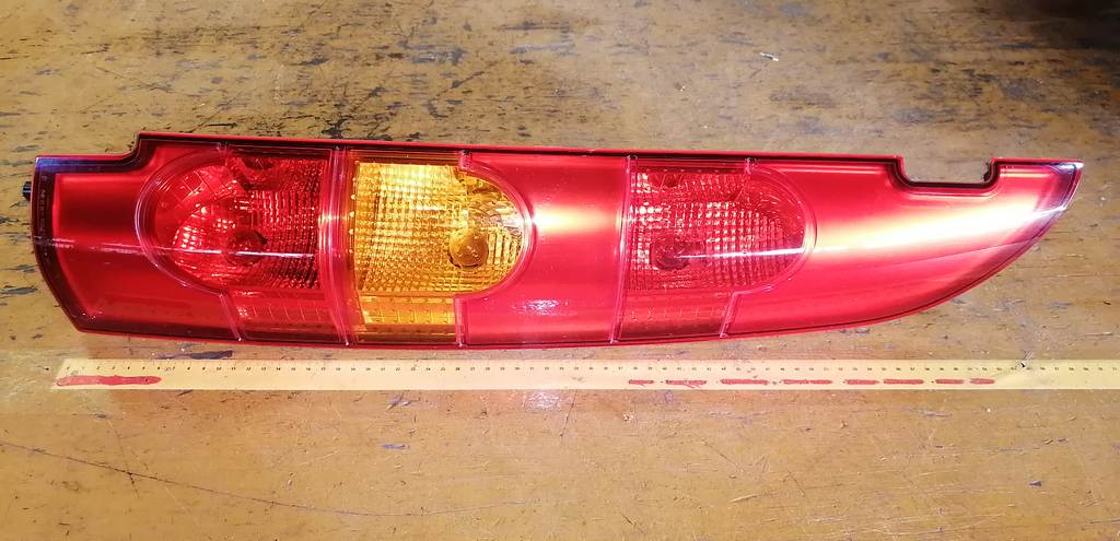 стоп-сигнал Renault Kangoo