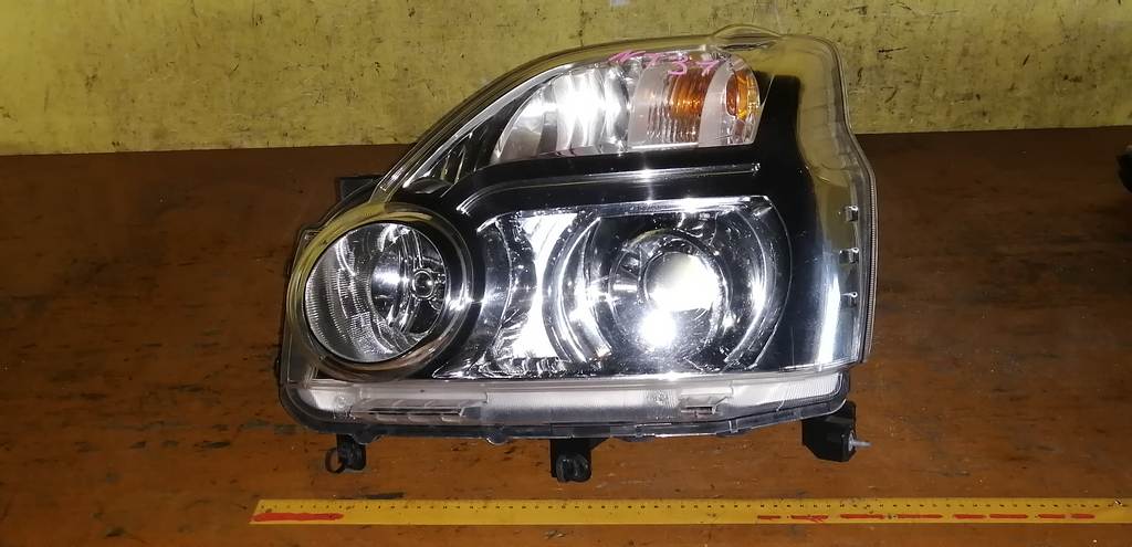 фара Nissan X-Trail