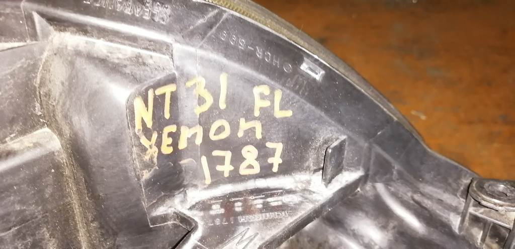 фара Nissan X-Trail