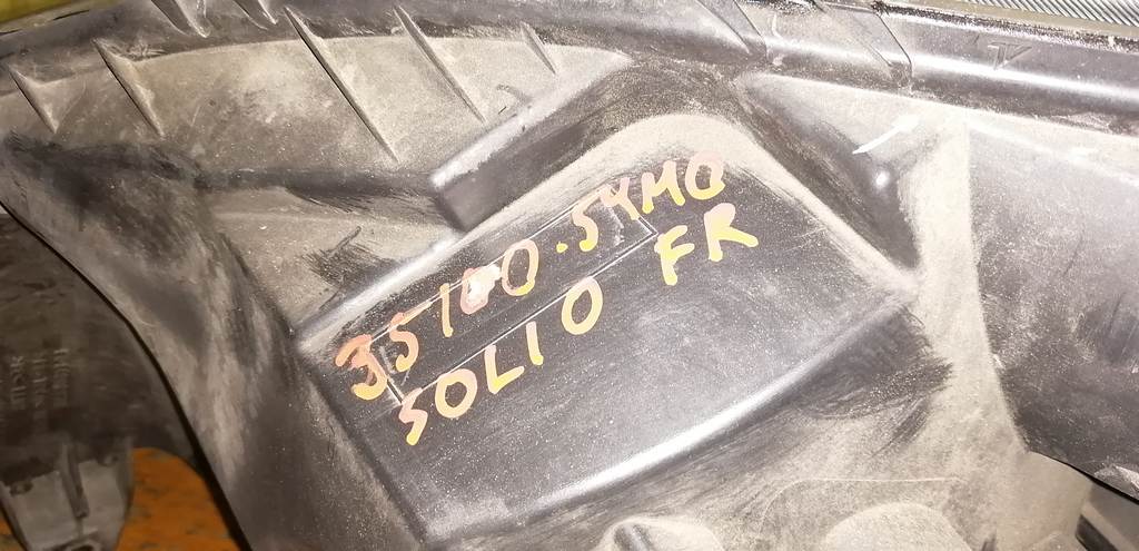фара Suzuki Solio