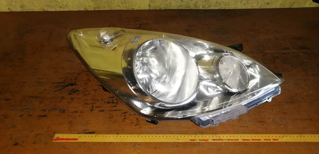 фара Nissan Note