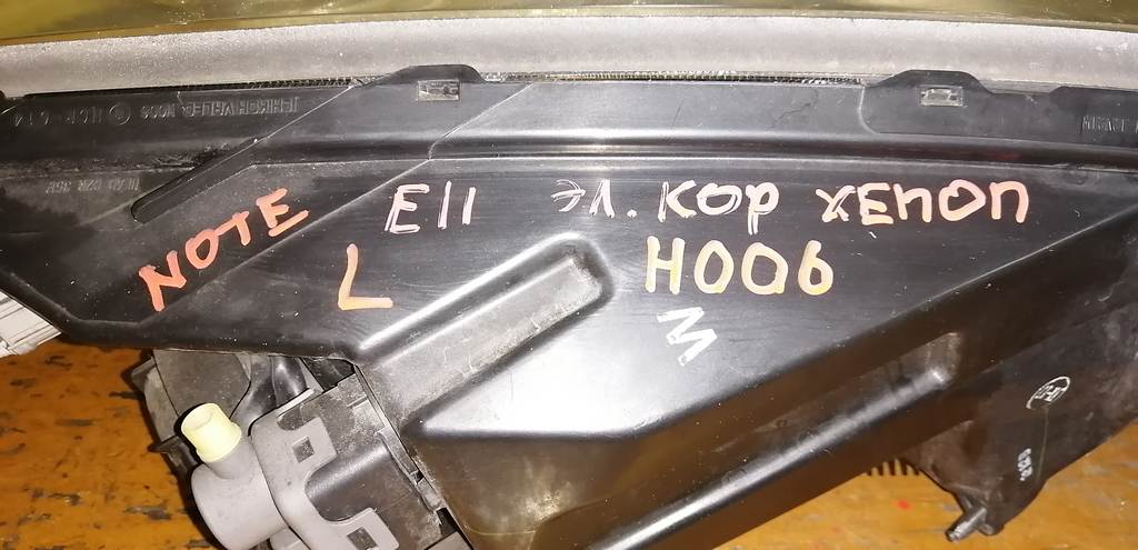 фара Nissan Note