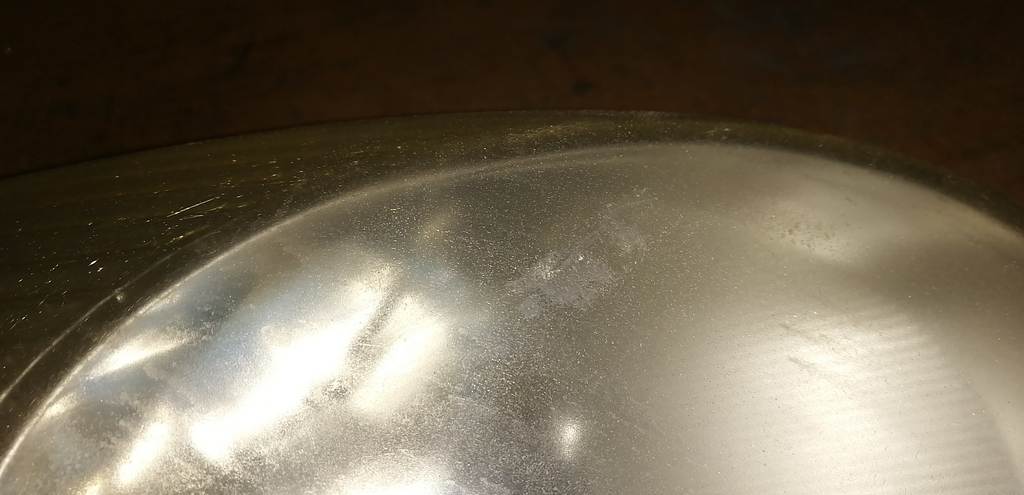 фара Nissan March