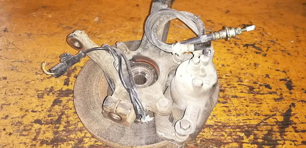 ступица Nissan March