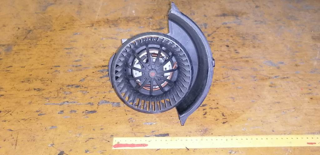 мотор печки Porsche Cayenne