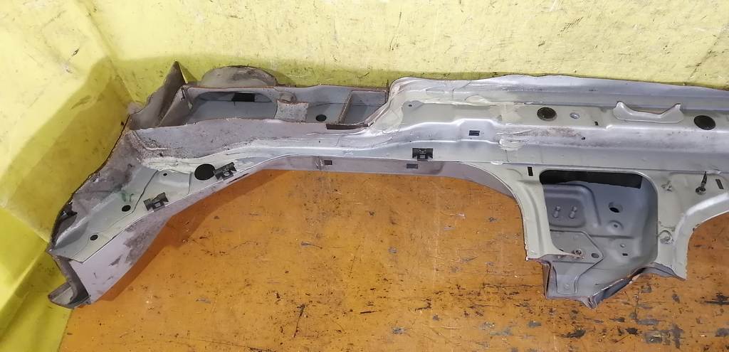 порог Nissan Sunny