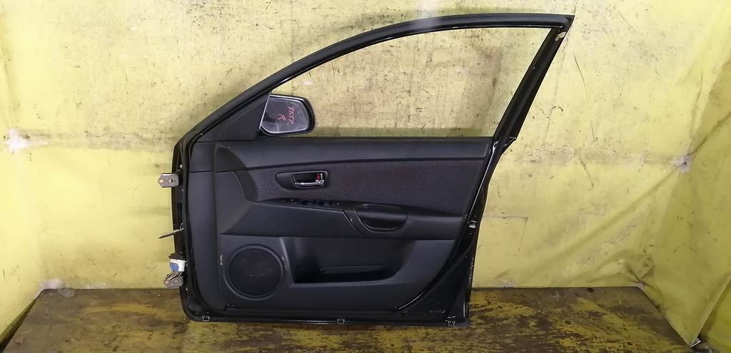 дверь Mazda Axela