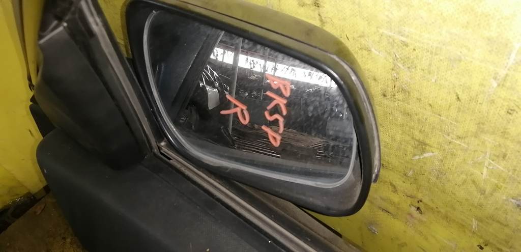 зеркало Mazda Axela