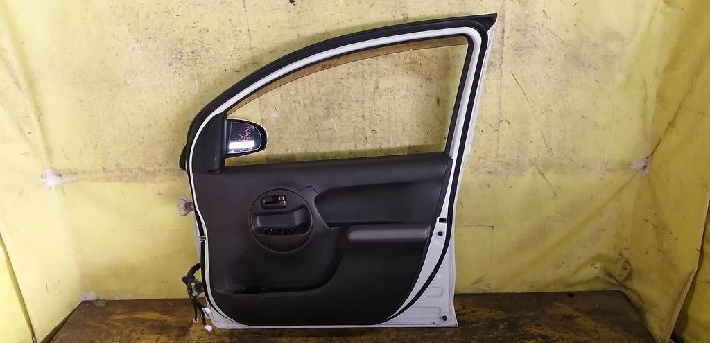 дверь Toyota Passo
