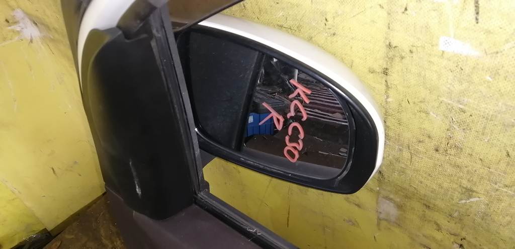 зеркало Toyota Passo