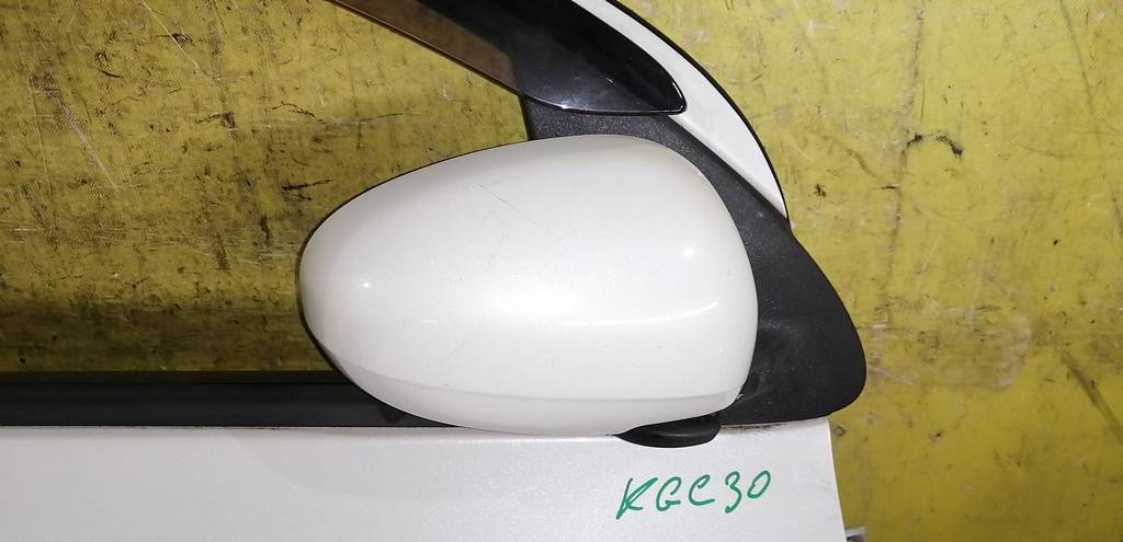 зеркало Toyota Passo