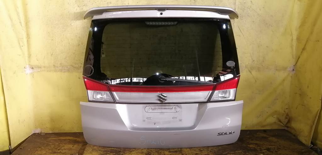 дверь 5-я Suzuki Solio