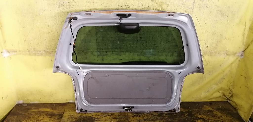 дверь 5-я Mazda Demio
