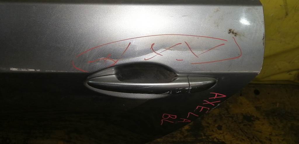 дверь Mazda Axela