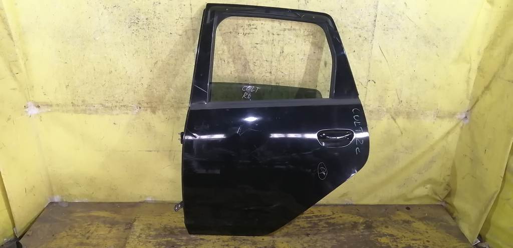 дверь Mitsubishi Colt