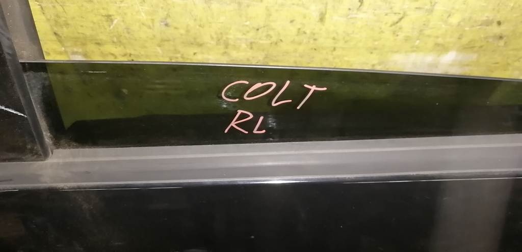 дверь Mitsubishi Colt