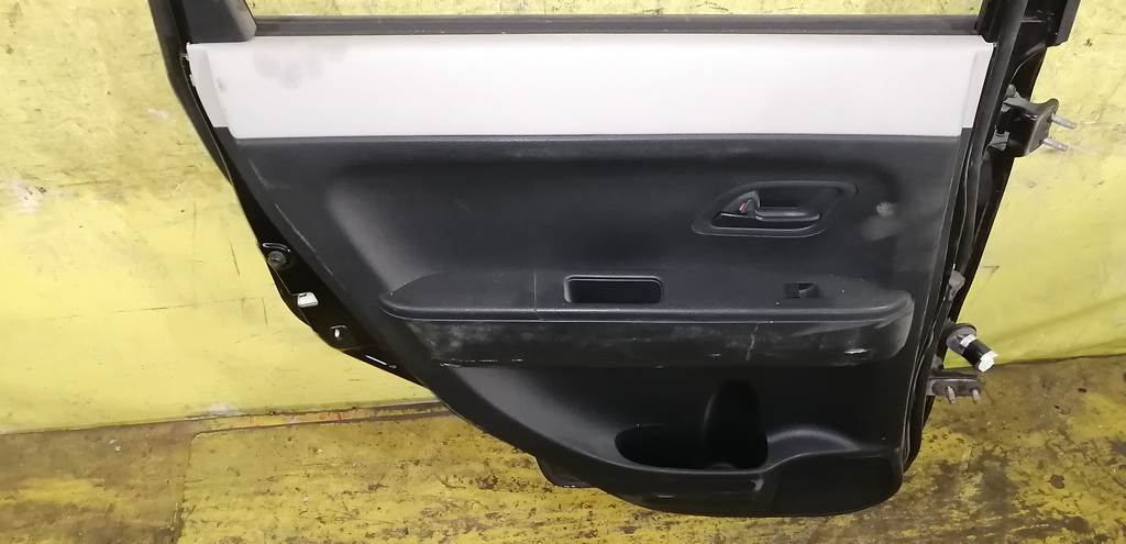 дверь Honda Zest