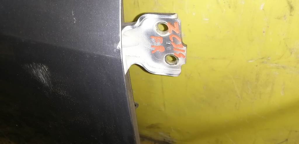 дверь Suzuki Swift