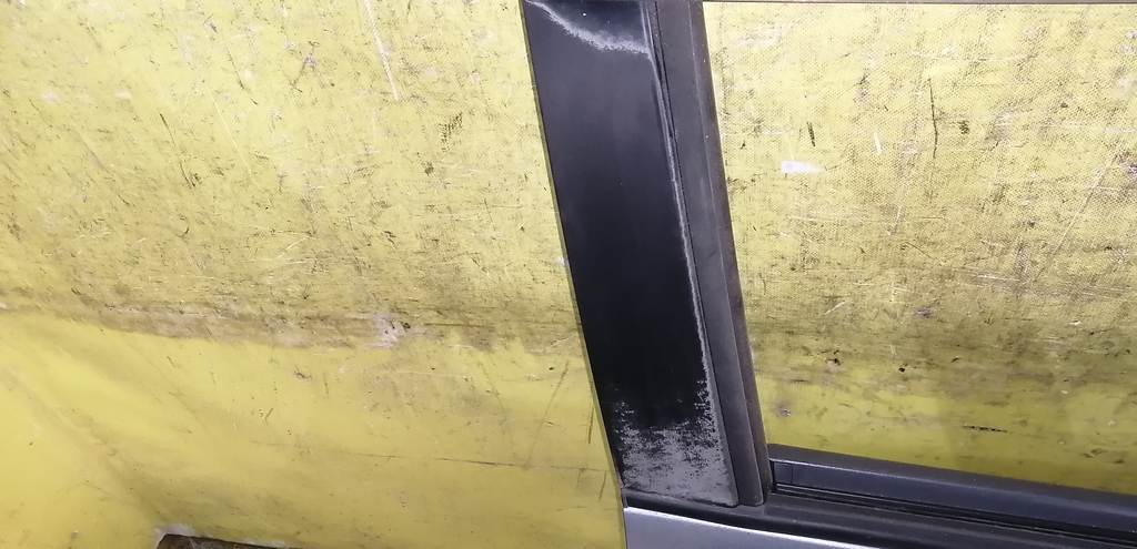 дверь Suzuki Swift