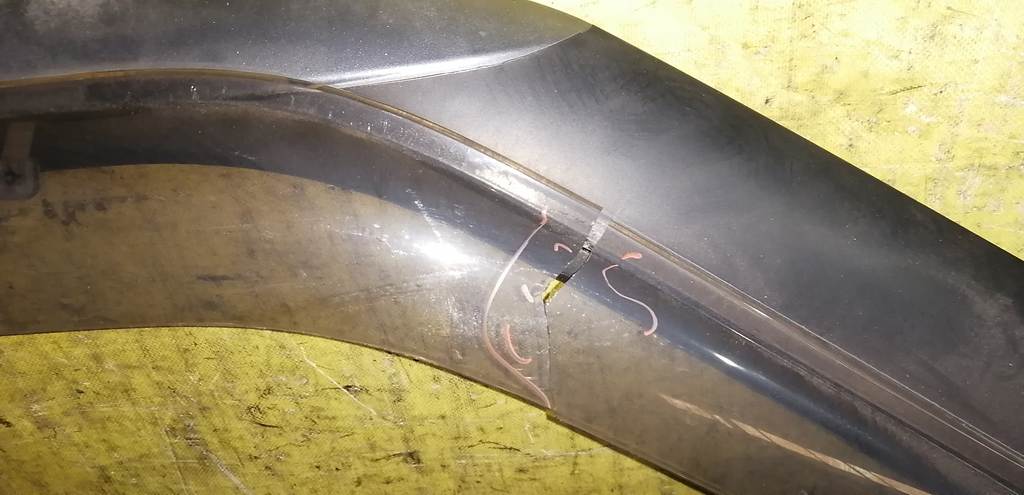 дверь Suzuki Swift