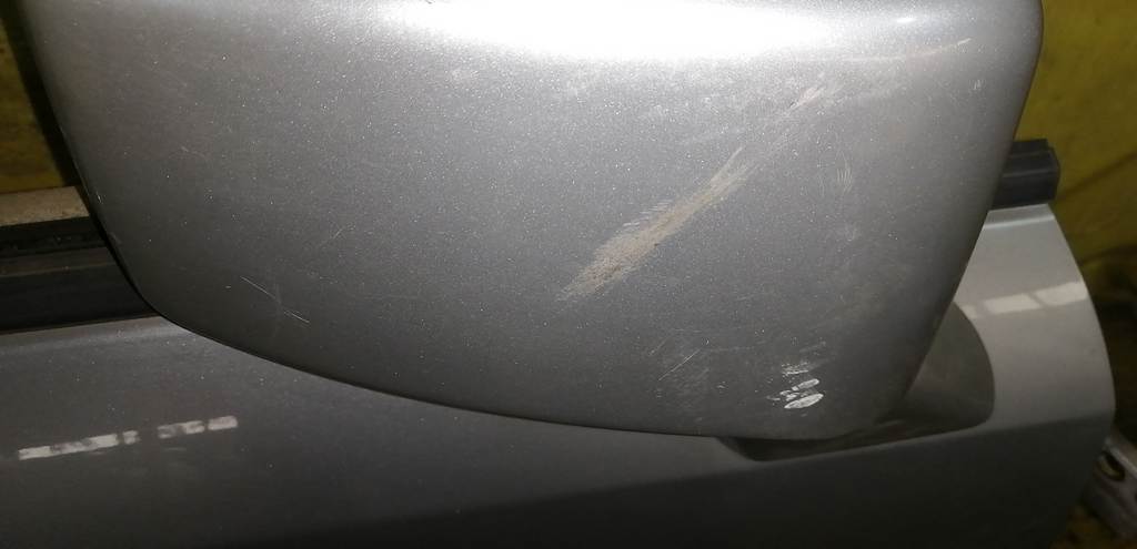 зеркало Nissan Presage