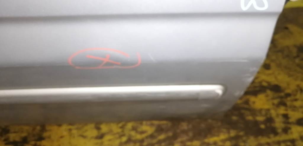 дверь Mazda Demio