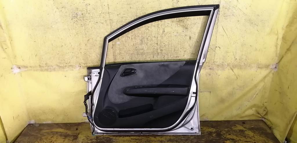 дверь Honda Fit