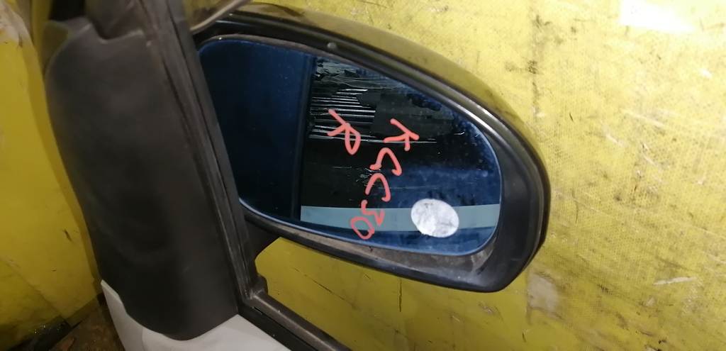 зеркало Toyota Passo
