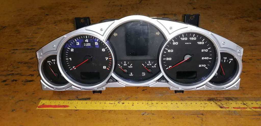 щиток приборов Porsche Cayenne