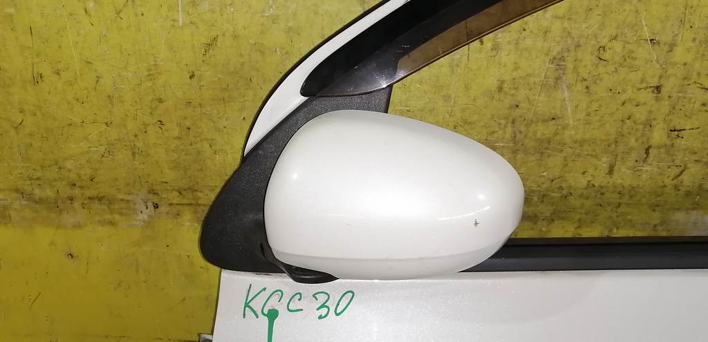 зеркало Toyota Passo
