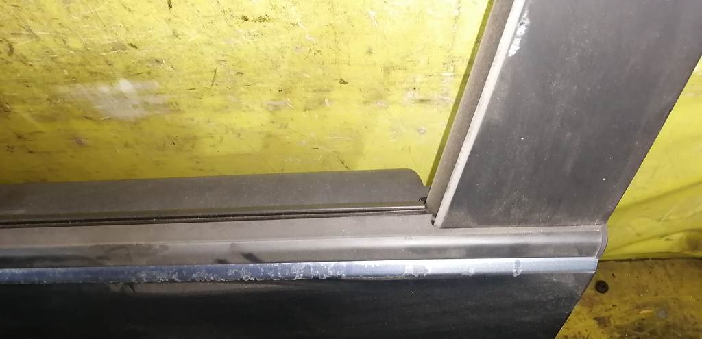 дверь Mitsubishi Outlander