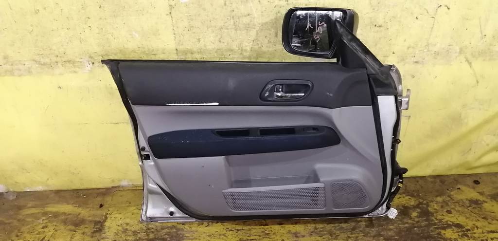 дверь Subaru Forester