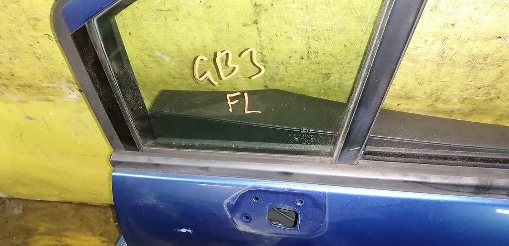 дверь Honda Freed