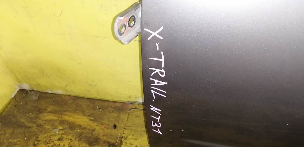 дверь Nissan X-Trail