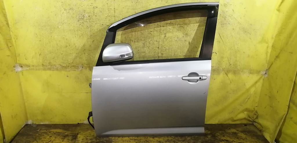 дверь Toyota Ractis