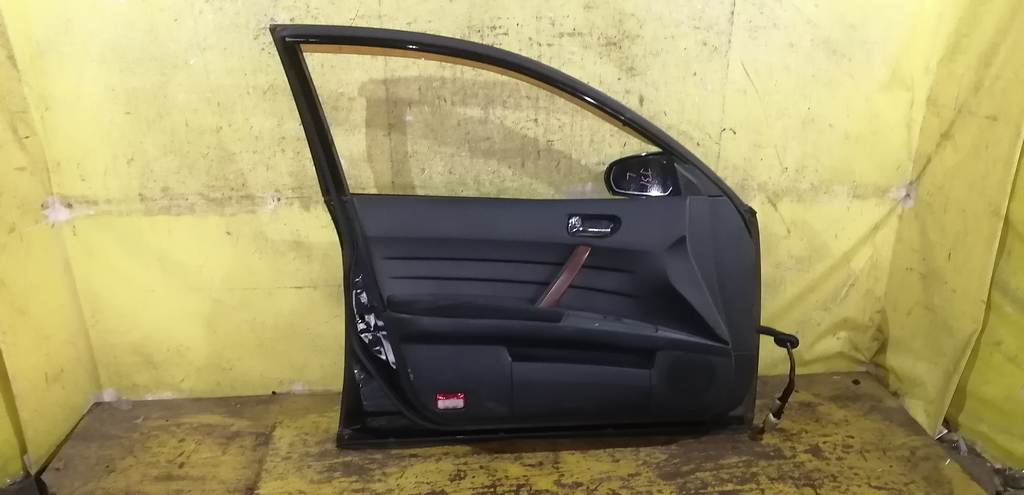 дверь Nissan Teana
