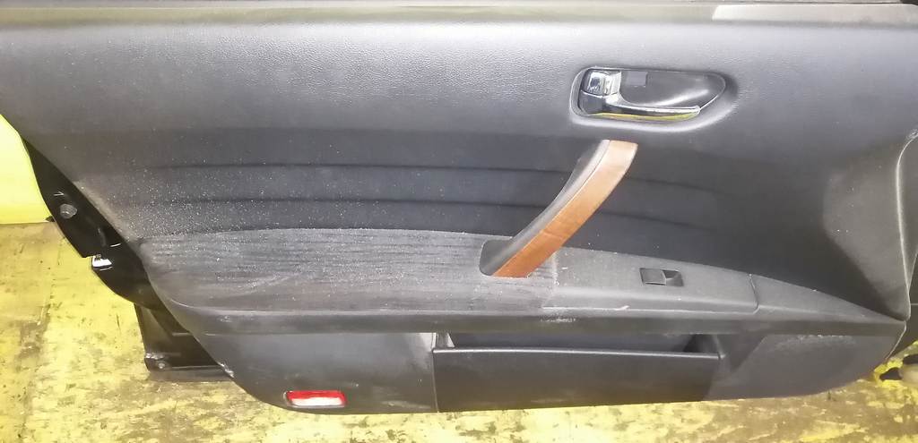 дверь Nissan Teana