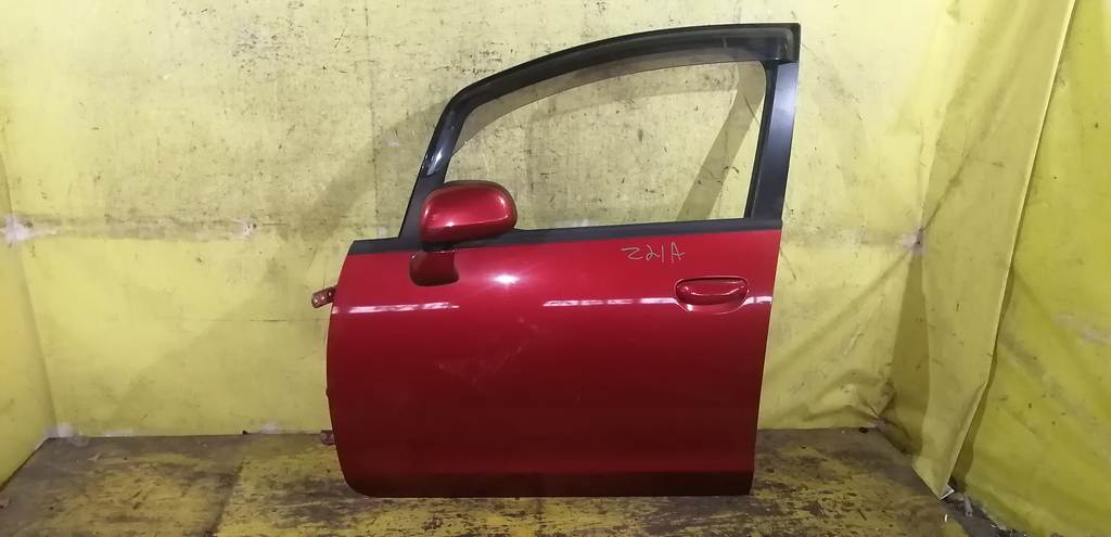 дверь Mitsubishi Colt