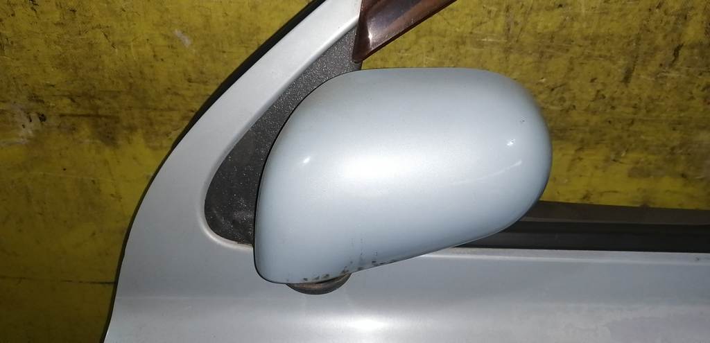 зеркало Nissan March