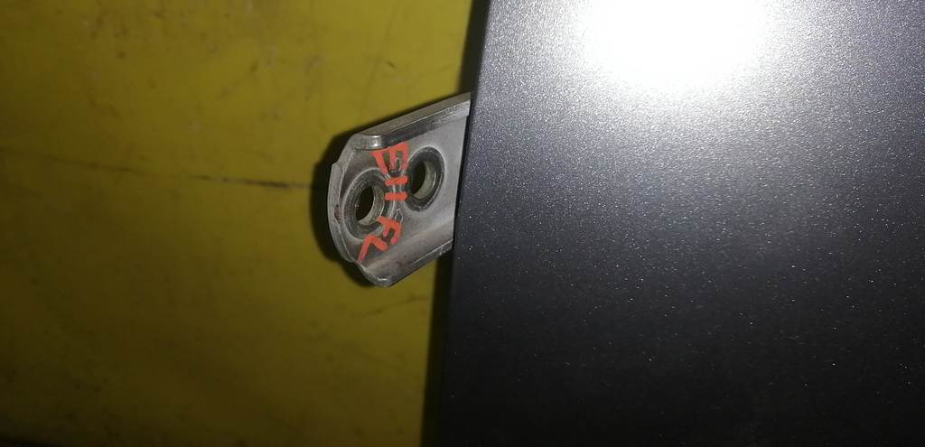 дверь Nissan Note