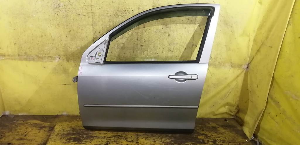 дверь Mazda Demio