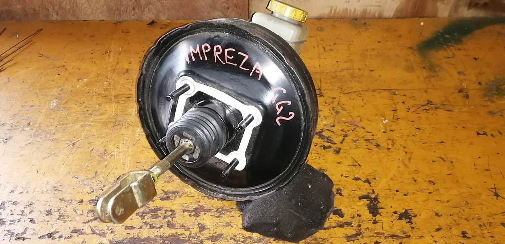 главный тормозной цилиндр Subaru Impreza
